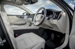 Volvo V60 D4 Cross Country 2019 года (UK)